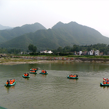 公司組織夏季旅游團(tuán)隊(duì)活動(dòng)